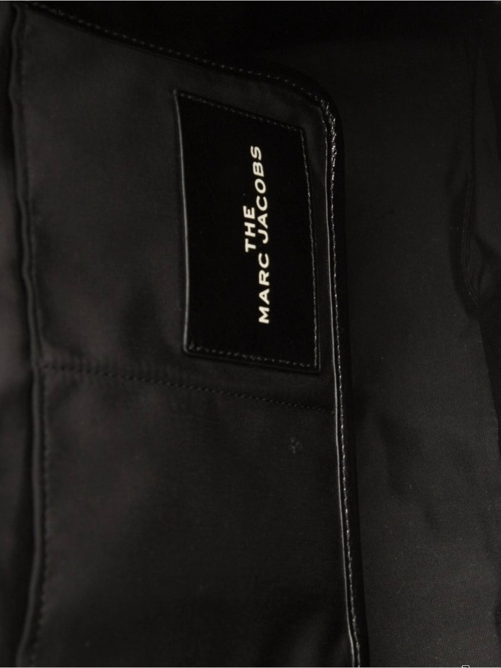 Marc Jacobs The Tote Bag in Crinkle Black Leather with Shearling Trim (Large) - Picture 4 of 4